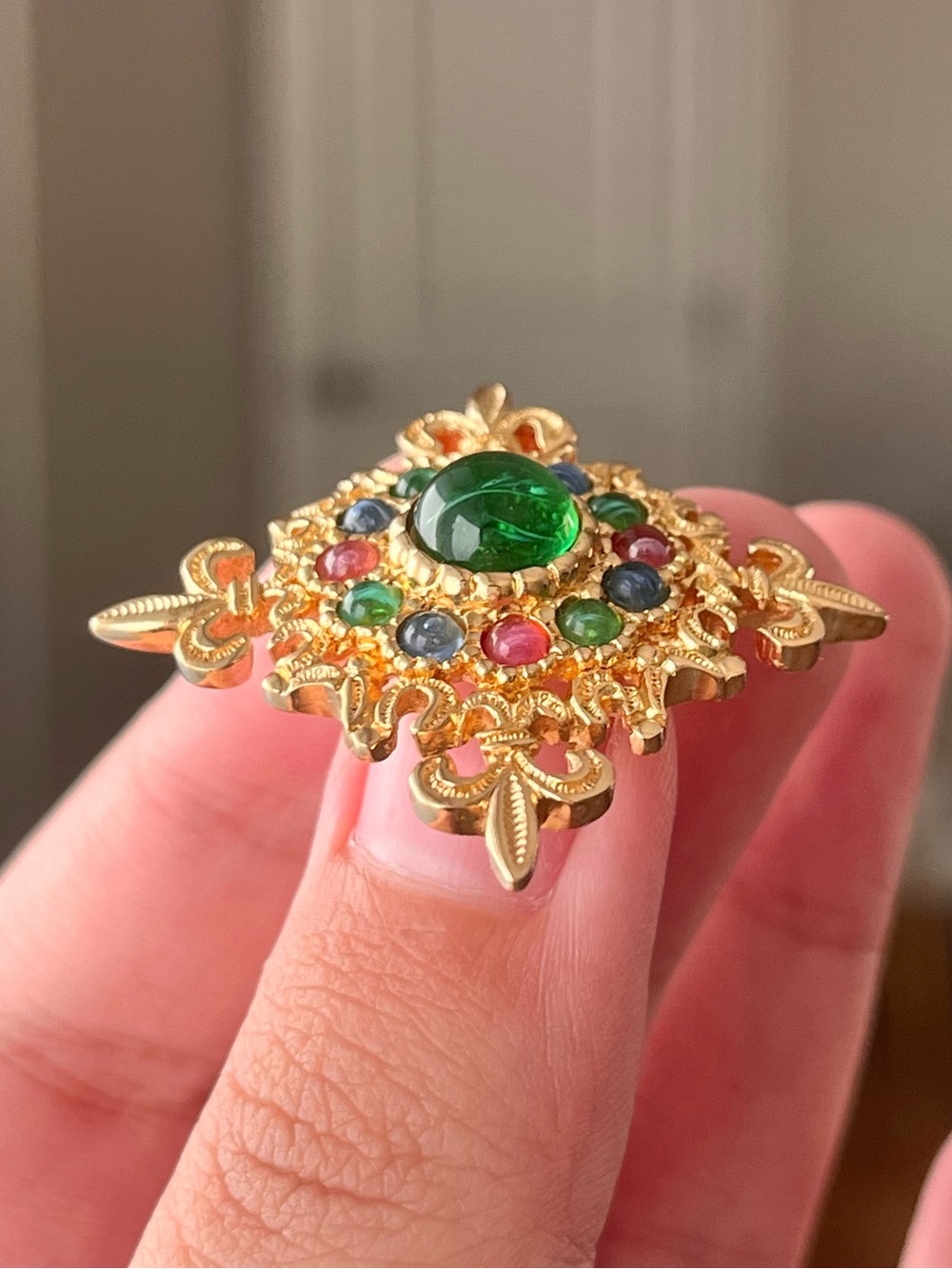 Authentic Vintage Dior Rare Gripoix Glass Cabochon Maltese Cross Gold Brooch Pin - Picture 4 of 5